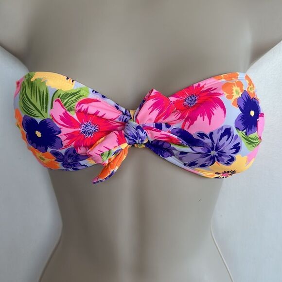 Xhilaration ~floral bikini top ~ removable strap included ~padded ~ size S (0-2) - Picture 1 of 8